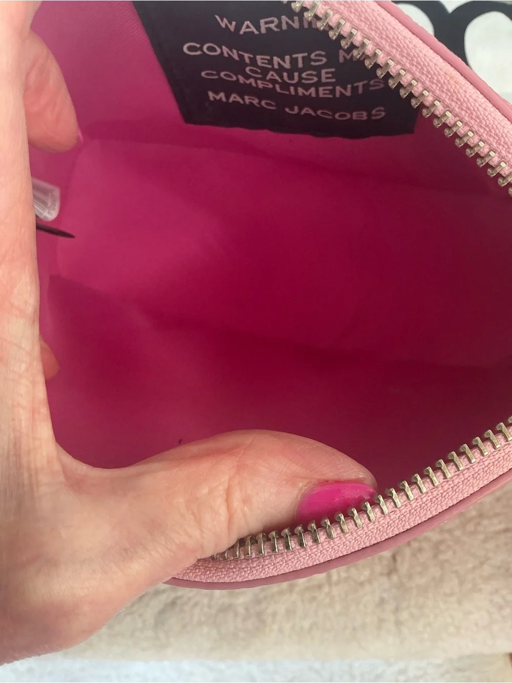 NEW WITH TAGS MARC JACOBS THE BEAUTY COSMETIC BAG CASE IN RIBBON PINK